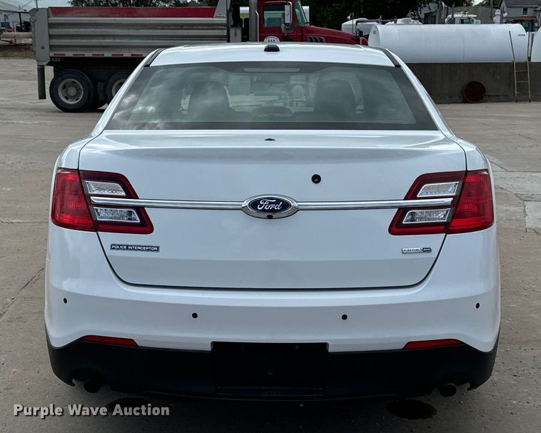 image for item EH4386 2016 Ford Taurus Police Interceptor 