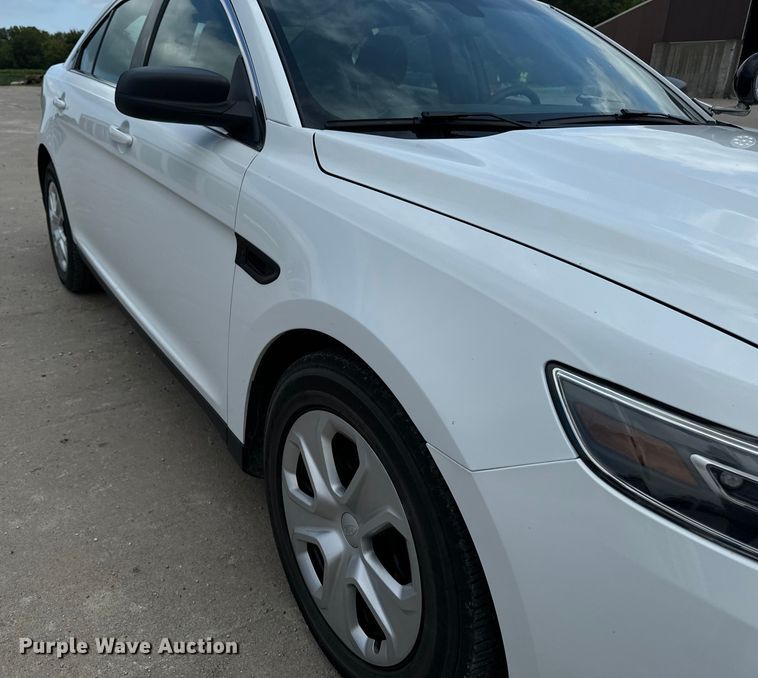 image for item EH4386 2016 Ford Taurus Police Interceptor 
