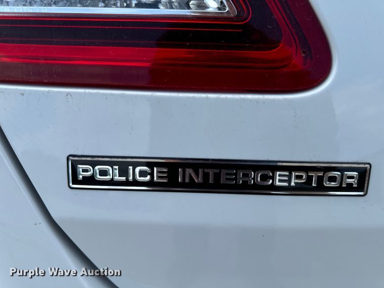 image for item EH4386 2016 Ford Taurus Police Interceptor 