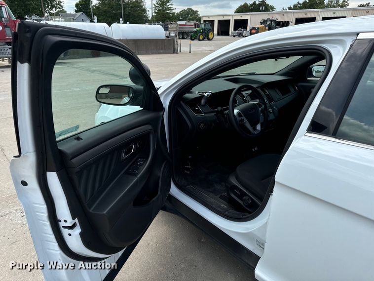 image for item EH4386 2016 Ford Taurus Police Interceptor 