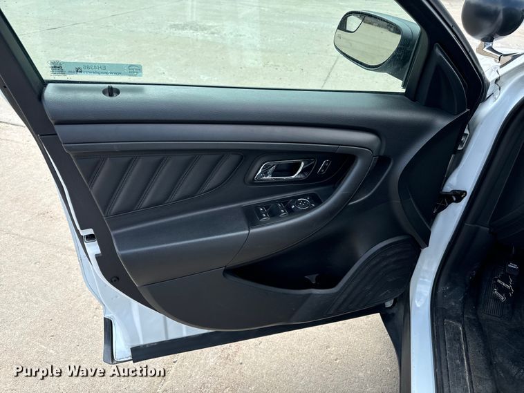 image for item EH4386 2016 Ford Taurus Police Interceptor 