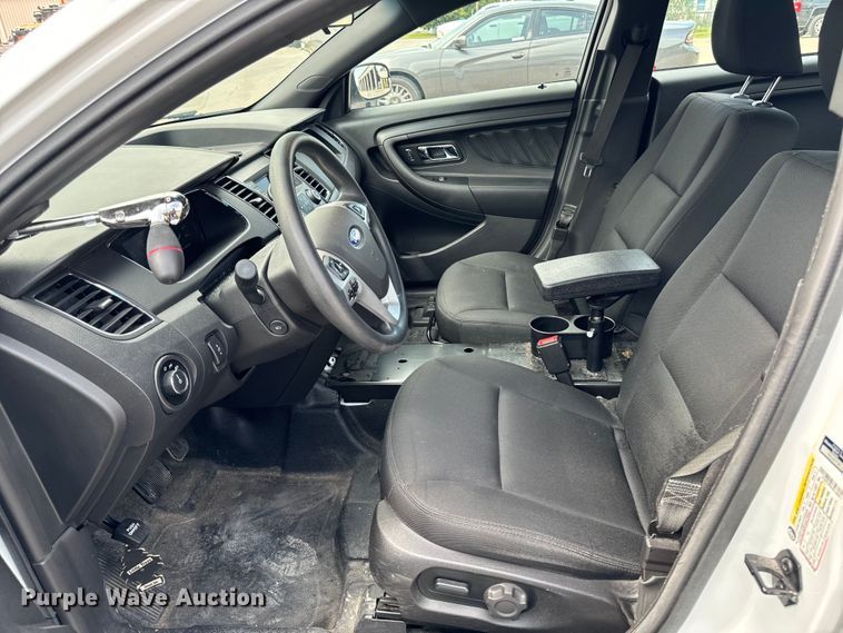 image for item EH4386 2016 Ford Taurus Police Interceptor 