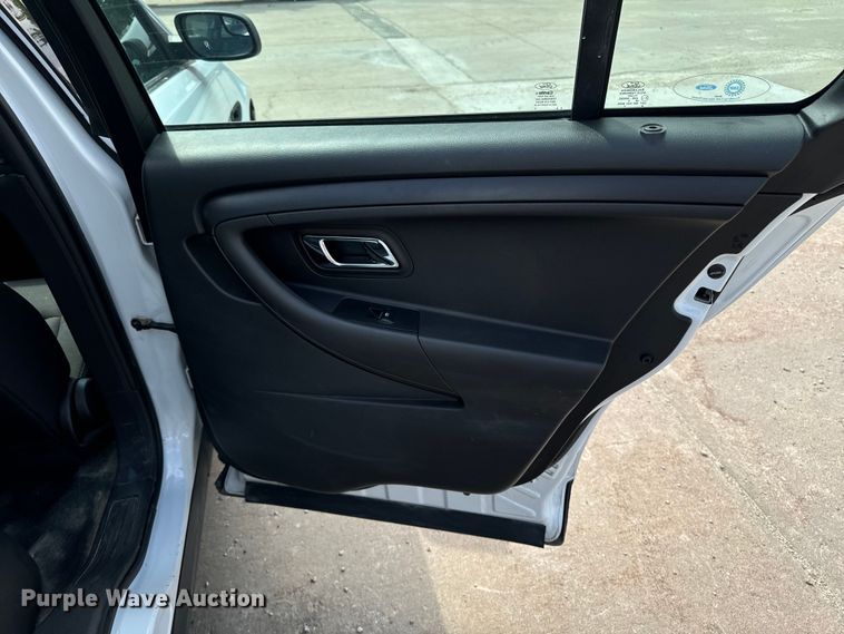 image for item EH4386 2016 Ford Taurus Police Interceptor 