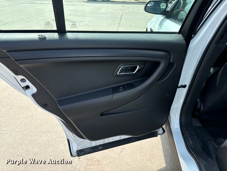 image for item EH4386 2016 Ford Taurus Police Interceptor 