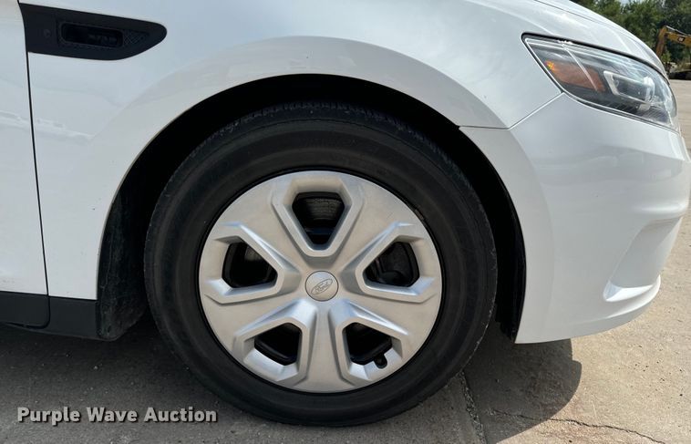 image for item EH4386 2016 Ford Taurus Police Interceptor 