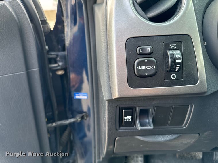 image for item EH4388 2005 Pontiac Vibe 