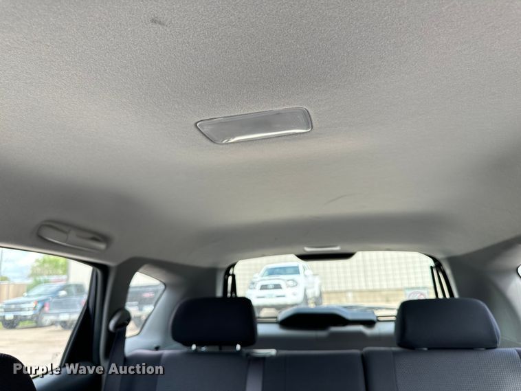 image for item EH4388 2005 Pontiac Vibe 