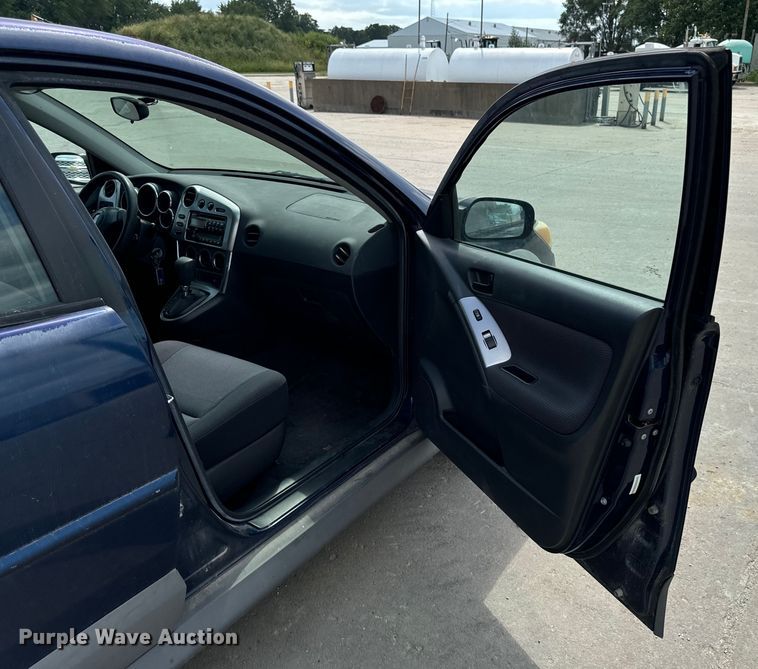 image for item EH4388 2005 Pontiac Vibe 