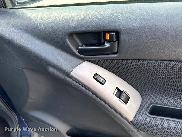 image for item EH4388 2005 Pontiac Vibe 