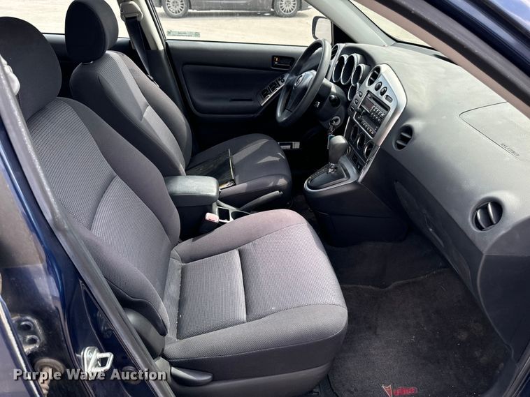 image for item EH4388 2005 Pontiac Vibe 