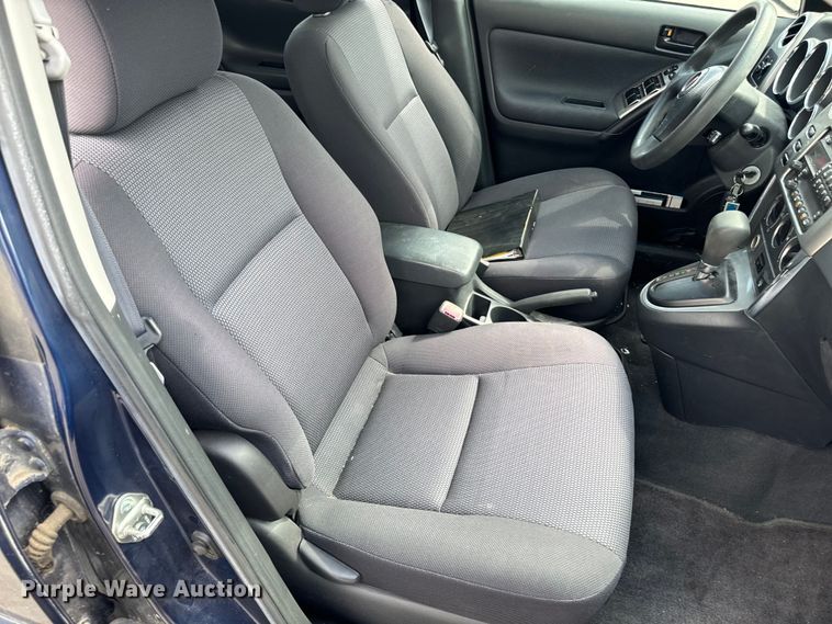 image for item EH4388 2005 Pontiac Vibe 