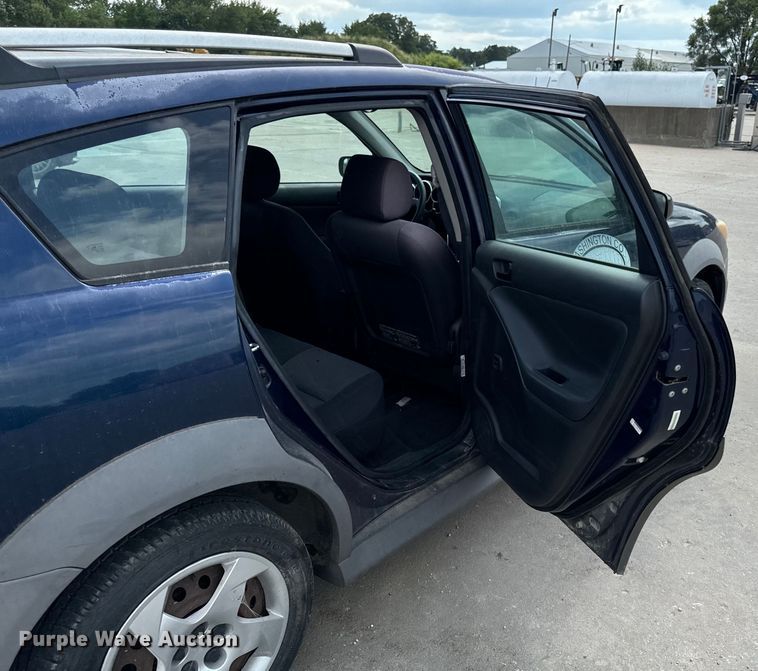 image for item EH4388 2005 Pontiac Vibe 