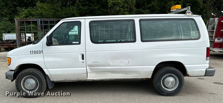 image for item EH4393 2002 Ford E250 van