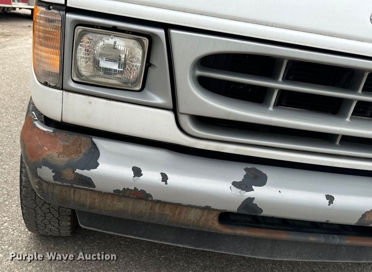 image for item EH4393 2002 Ford E250 van