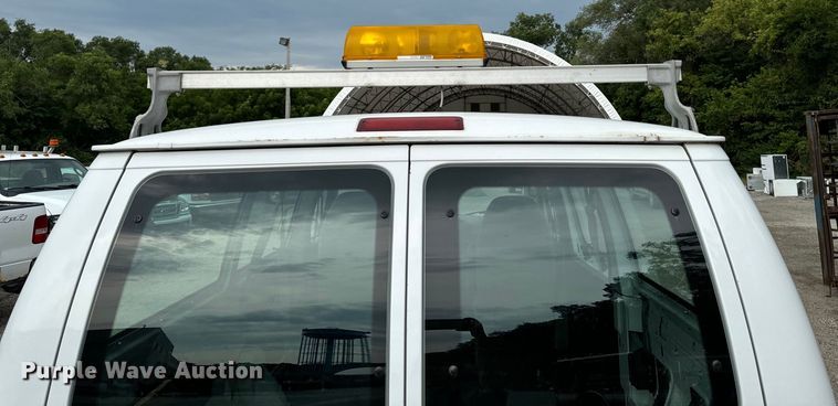image for item EH4393 2002 Ford E250 van