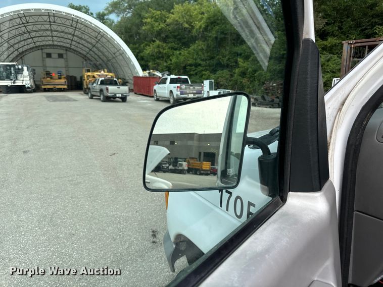 image for item EH4393 2002 Ford E250 van