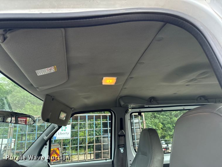 image for item EH4393 2002 Ford E250 van