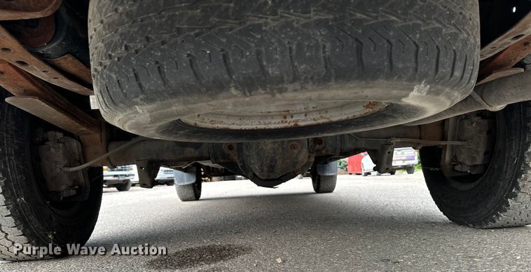 image for item EH4393 2002 Ford E250 van