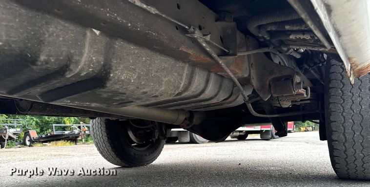 image for item EH4393 2002 Ford E250 van