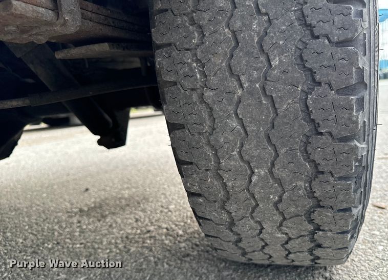 image for item EH4393 2002 Ford E250 van