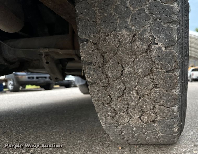 image for item EH4393 2002 Ford E250 van