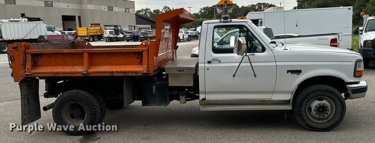 image for item EH4394 1997 Ford F450 Super Duty dump truck