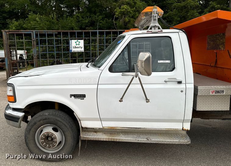 image for item EH4394 1997 Ford F450 Super Duty dump truck