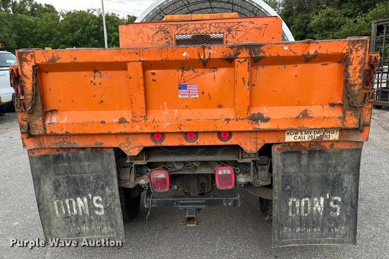 image for item EH4394 1997 Ford F450 Super Duty dump truck