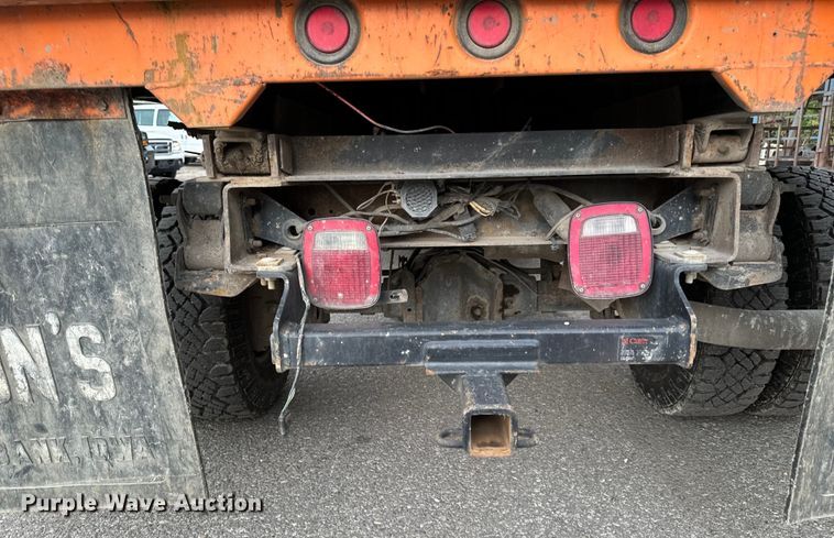 image for item EH4394 1997 Ford F450 Super Duty dump truck