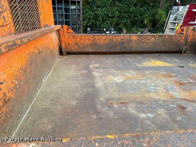 image for item EH4394 1997 Ford F450 Super Duty dump truck