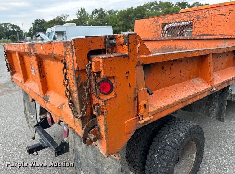 image for item EH4394 1997 Ford F450 Super Duty dump truck