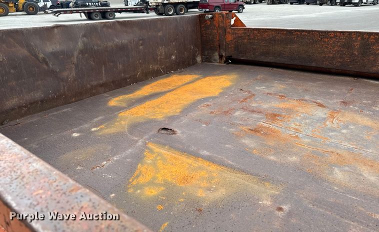 image for item EH4394 1997 Ford F450 Super Duty dump truck