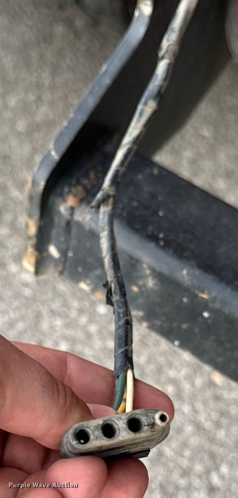 image for item EH4394 1997 Ford F450 Super Duty dump truck