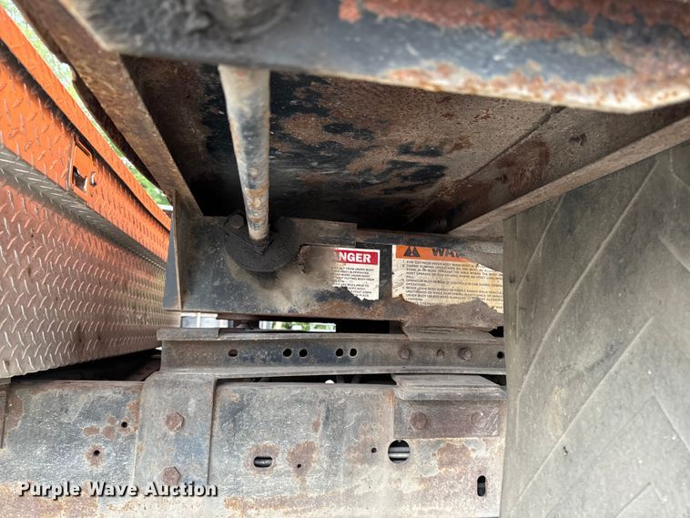 image for item EH4394 1997 Ford F450 Super Duty dump truck