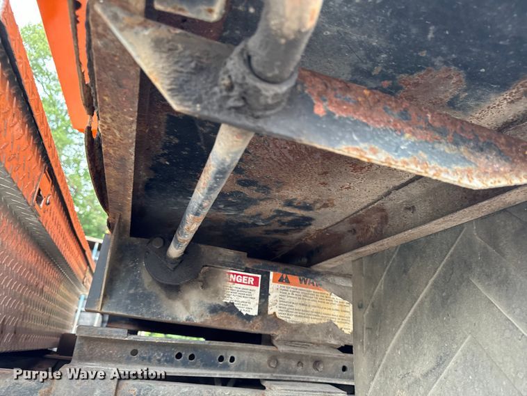 image for item EH4394 1997 Ford F450 Super Duty dump truck