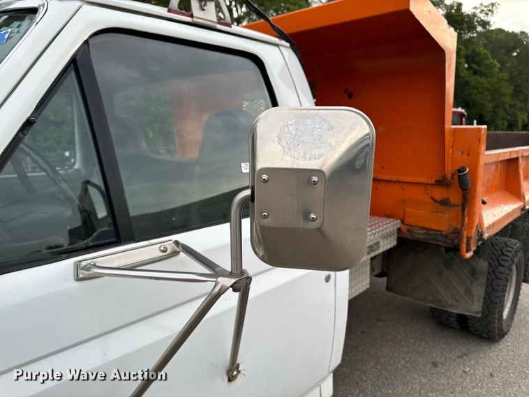 image for item EH4394 1997 Ford F450 Super Duty dump truck