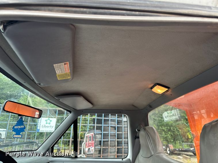 image for item EH4394 1997 Ford F450 Super Duty dump truck