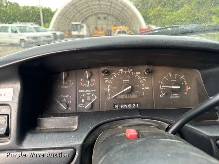 image for item EH4394 1997 Ford F450 Super Duty dump truck