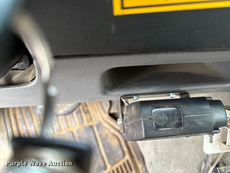 image for item EH4394 1997 Ford F450 Super Duty dump truck