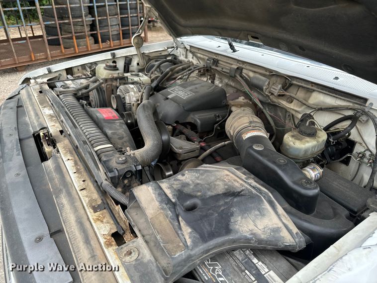 image for item EH4394 1997 Ford F450 Super Duty dump truck