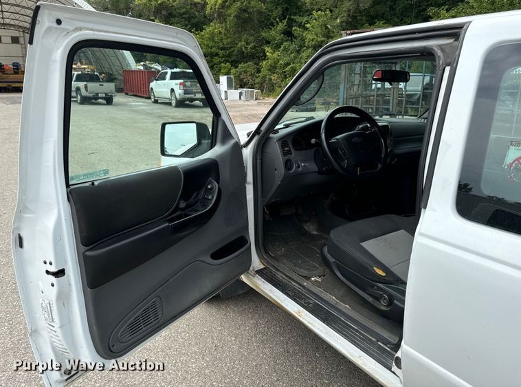 image for item EH4395 2009 Ford Ranger SuperCab pickup truck