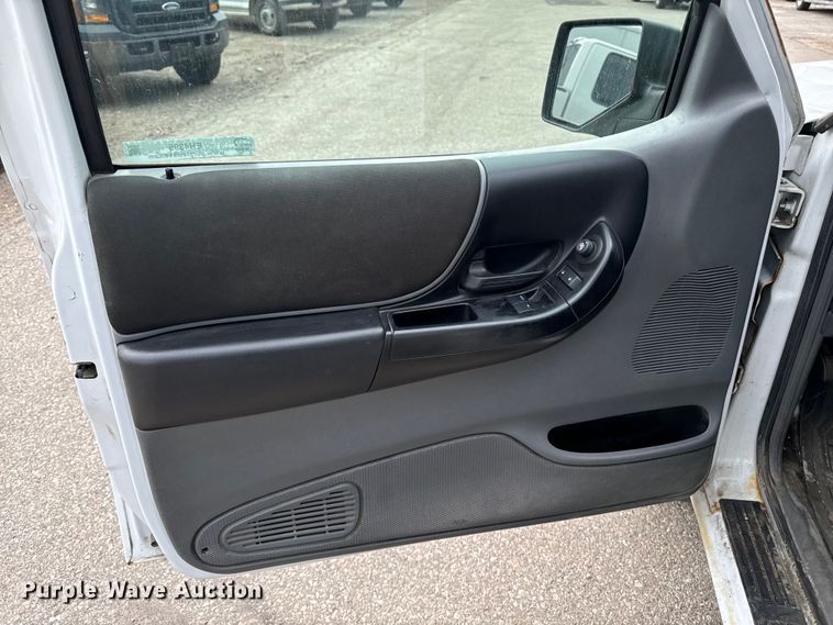 image for item EH4395 2009 Ford Ranger SuperCab pickup truck