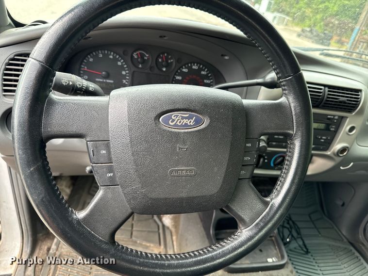 image for item EH4395 2009 Ford Ranger SuperCab pickup truck