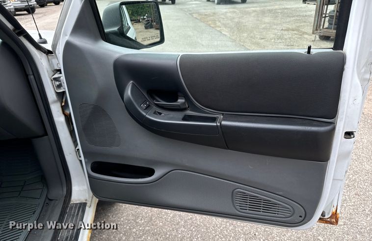 image for item EH4395 2009 Ford Ranger SuperCab pickup truck