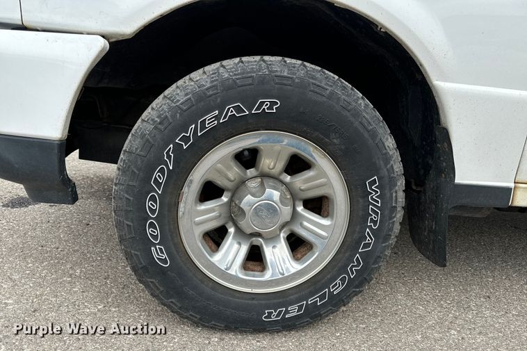 image for item EH4395 2009 Ford Ranger SuperCab pickup truck