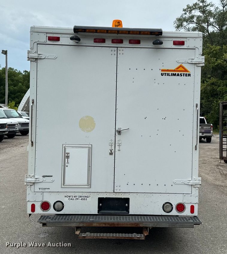 image for item EH4399 1992 GMC Aeromaster delivery truck