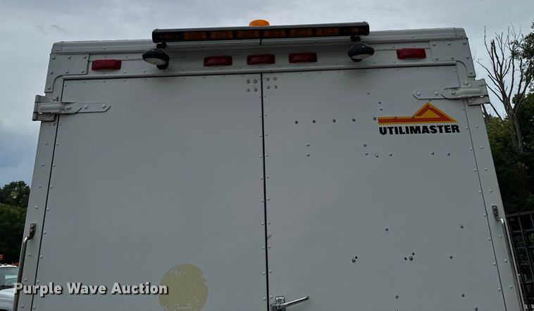 image for item EH4399 1992 GMC Aeromaster delivery truck