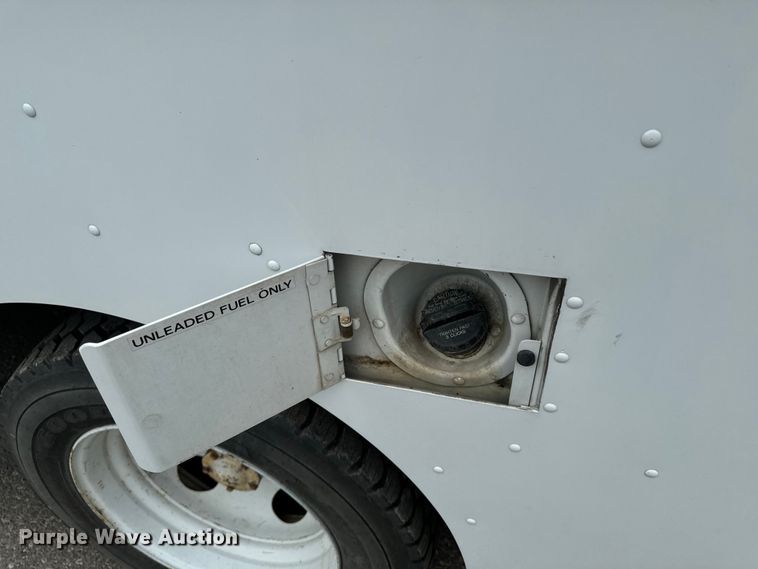 image for item EH4399 1992 GMC Aeromaster delivery truck