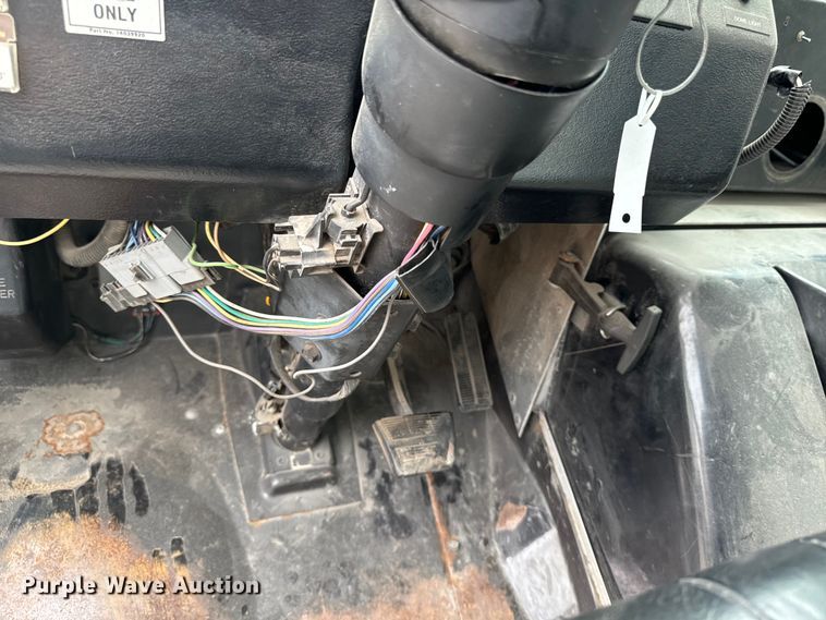 image for item EH4399 1992 GMC Aeromaster delivery truck