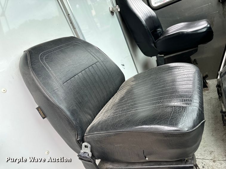 image for item EH4399 1992 GMC Aeromaster delivery truck